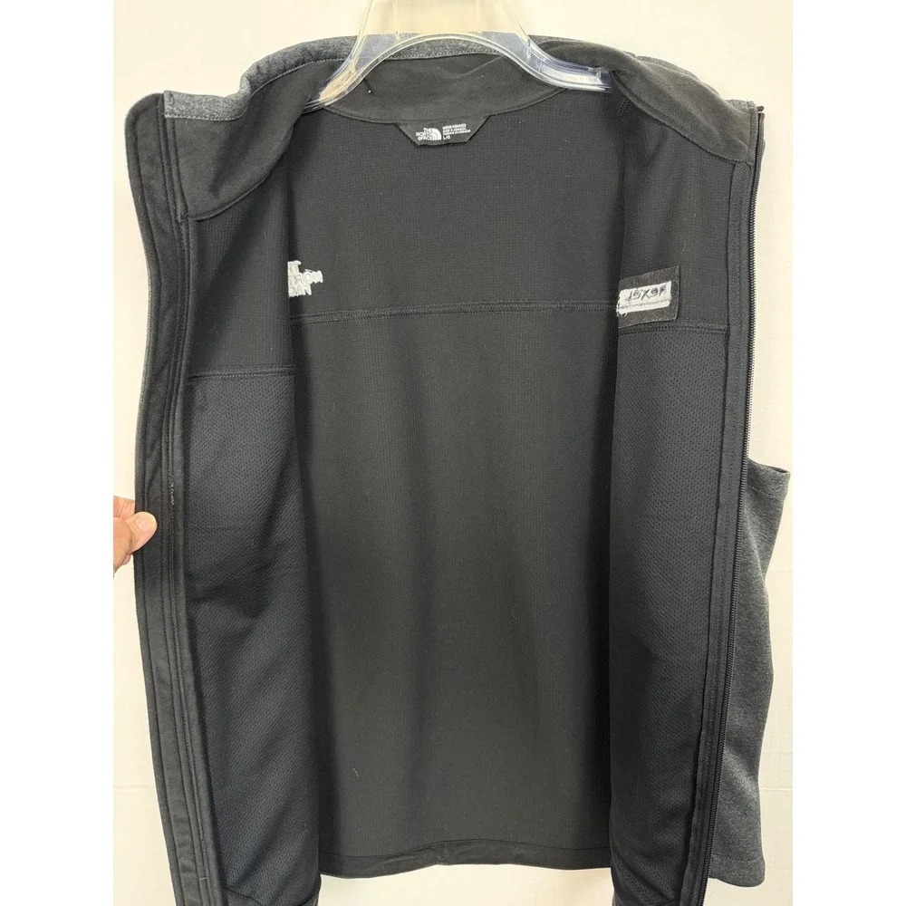 The North Face collar layering athleisure